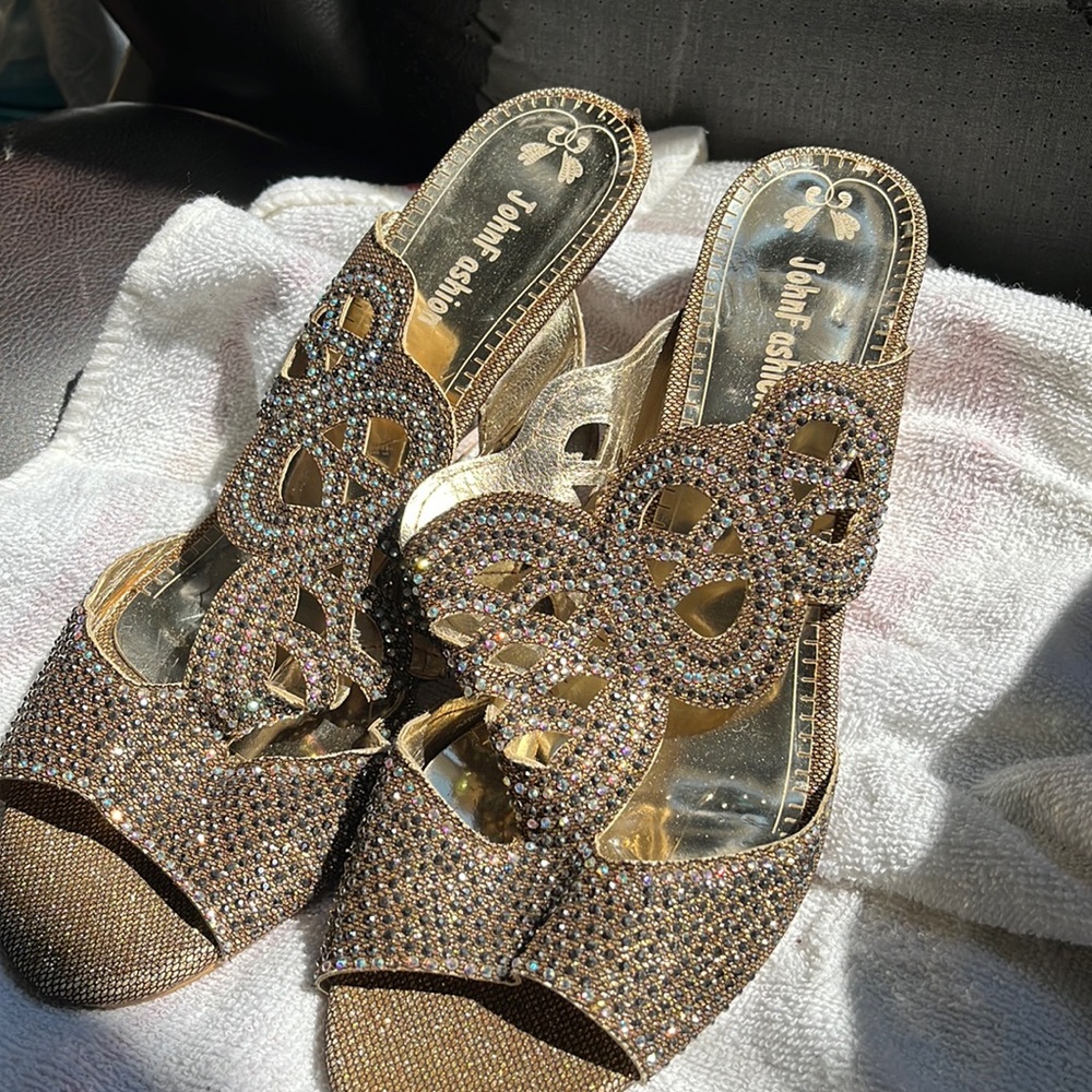 shoes with with rhinestones